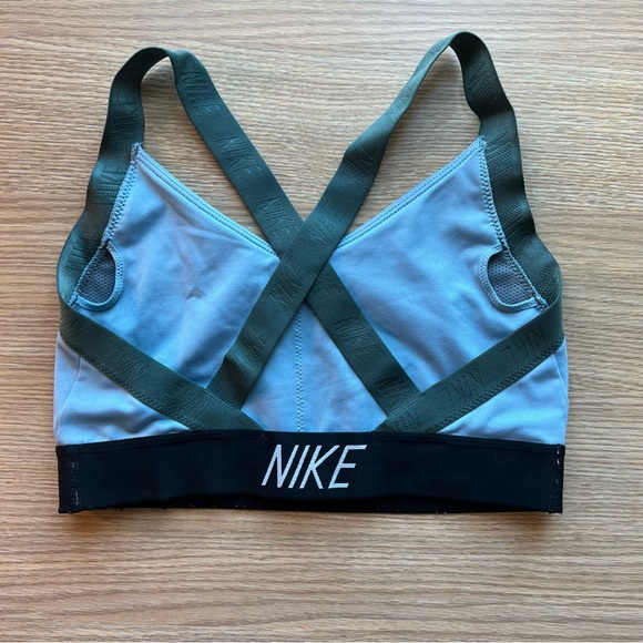 Nike Bra Medium - Picture 2 of 5